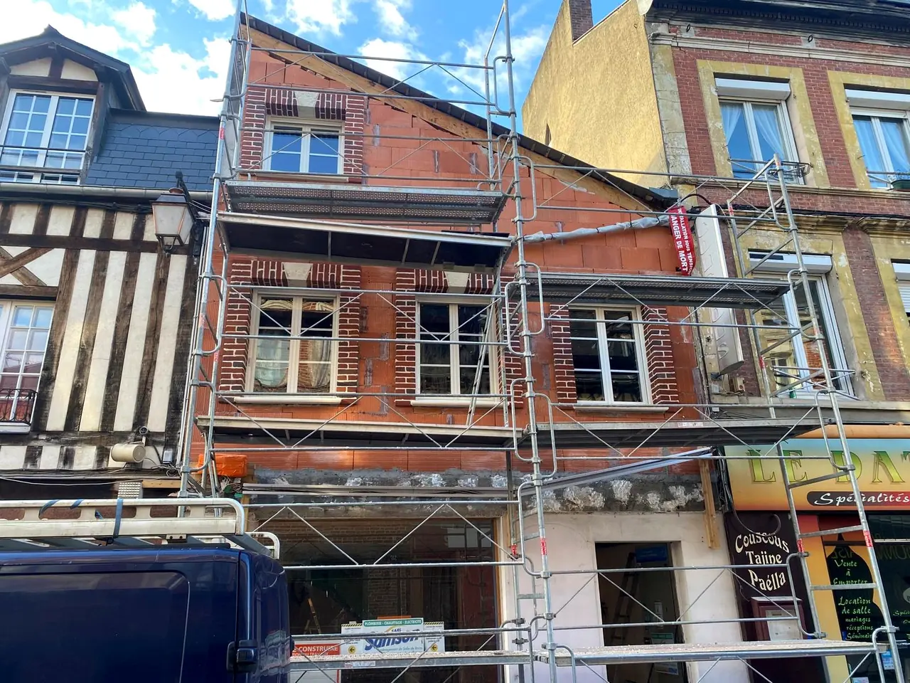 Rénovation de façade en brique à Bernay par DMZ Normandie